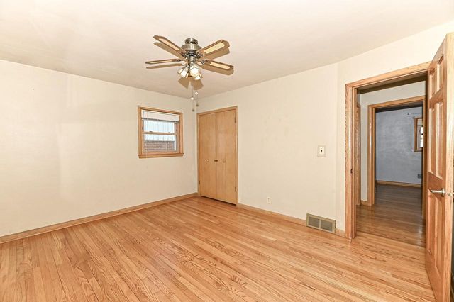 3423 E Whittaker AVENUE, Cudahy, WI 53110