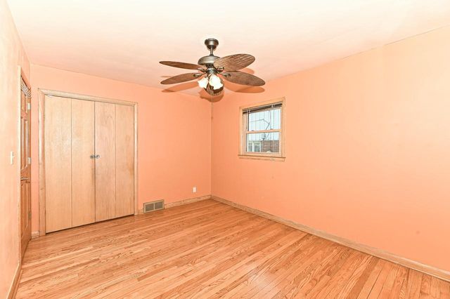 3423 E Whittaker AVENUE, Cudahy, WI 53110