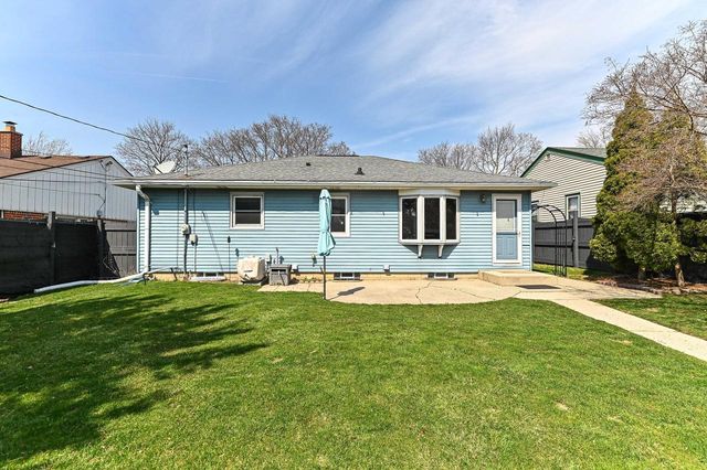 3423 E Whittaker AVENUE, Cudahy, WI 53110