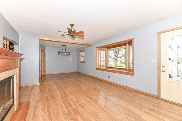 3423 E Whittaker AVENUE, Cudahy, WI 53110