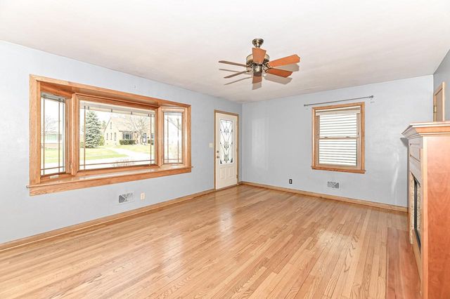 3423 E Whittaker AVENUE, Cudahy, WI 53110
