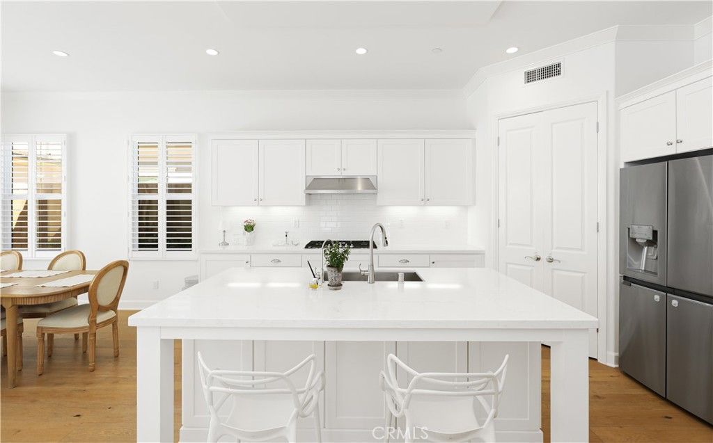 Image 12 of property listing at 80 Meander, Irvine, CA 92620