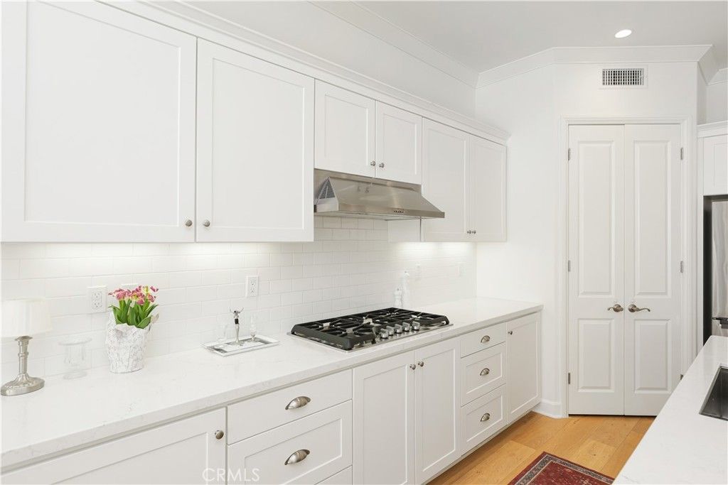 Image 15 of property listing at 80 Meander, Irvine, CA 92620