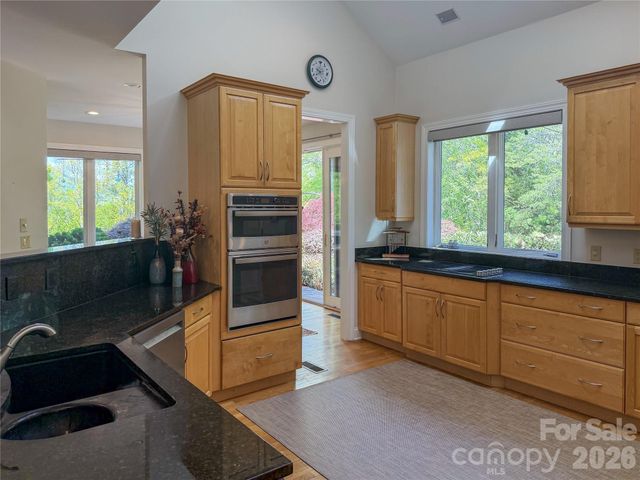 556 Quail Ridge Boulevard, Lake Lure, NC 28746