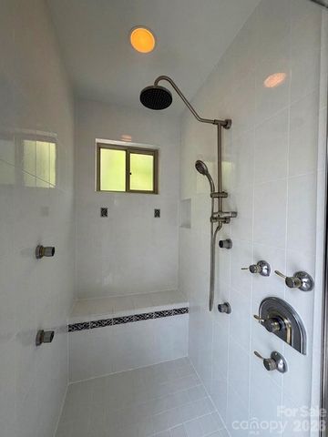 556 Quail Ridge Boulevard, Lake Lure, NC 28746