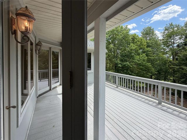 556 Quail Ridge Boulevard, Lake Lure, NC 28746