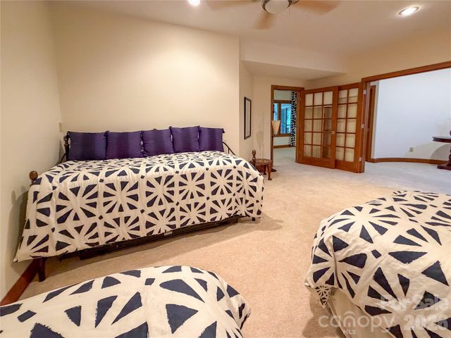 556 Quail Ridge Boulevard, Lake Lure, NC 28746