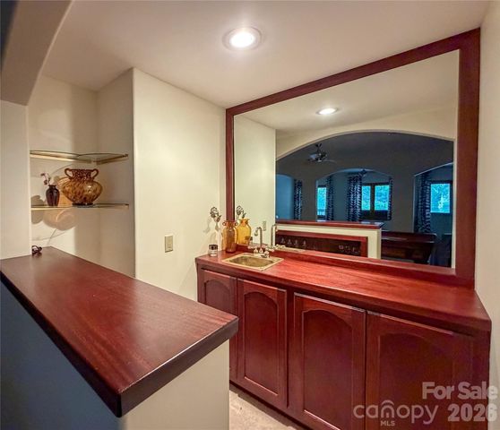556 Quail Ridge Boulevard, Lake Lure, NC 28746