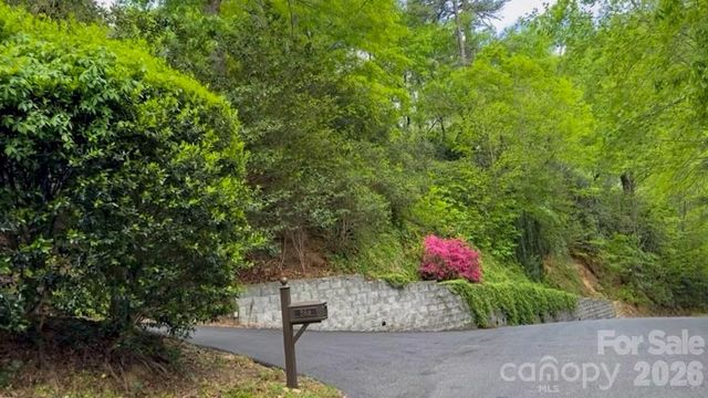 556 Quail Ridge Boulevard, Lake Lure, NC 28746