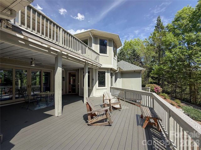 556 Quail Ridge Boulevard, Lake Lure, NC 28746
