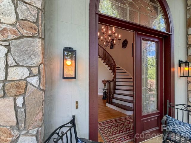 556 Quail Ridge Boulevard, Lake Lure, NC 28746
