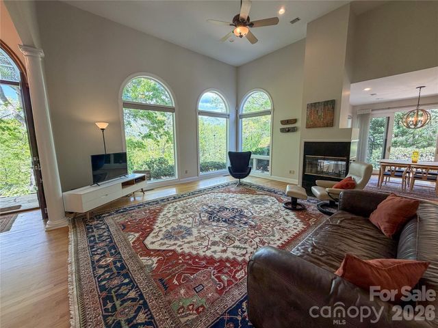 556 Quail Ridge Boulevard, Lake Lure, NC 28746