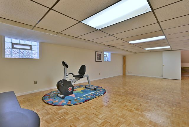 6513 N NEVA Avenue, Chicago, IL 60631