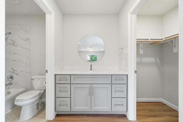 10211 Sugar Branch Drive 362, Houston, TX 77036