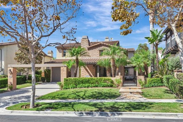 15 Julia Street, Ladera Ranch, CA 92694