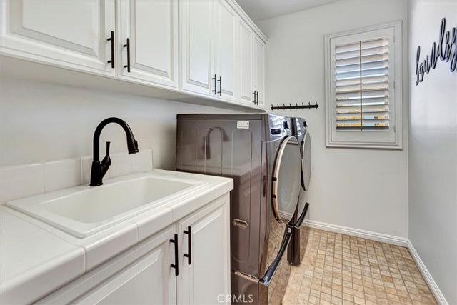 15 Julia Street, Ladera Ranch, CA 92694