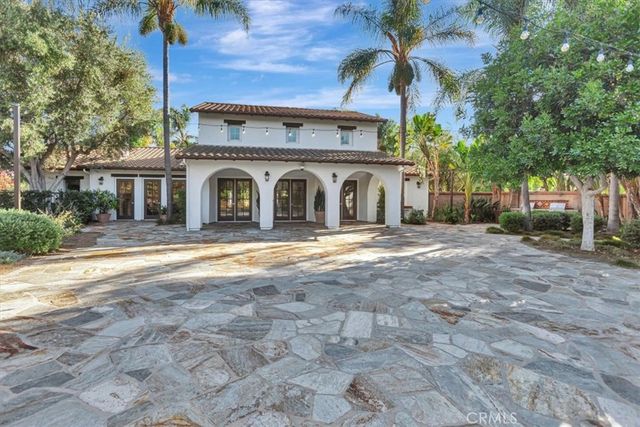 15 Julia Street, Ladera Ranch, CA 92694