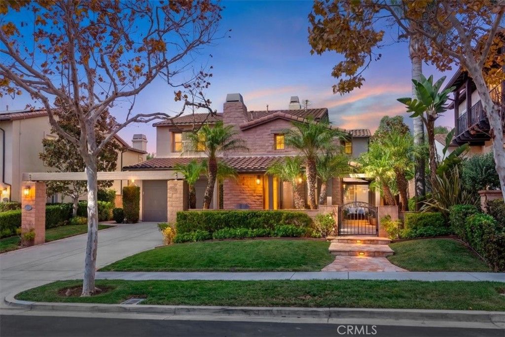 15 Julia Street, Ladera Ranch, CA 92694