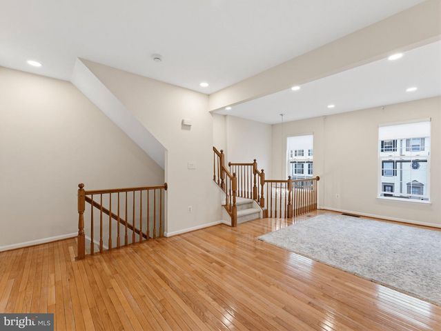 12212 DENSMORE CT, Woodbridge, VA 22192