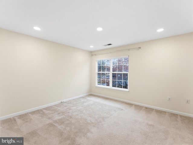 12212 DENSMORE CT, Woodbridge, VA 22192