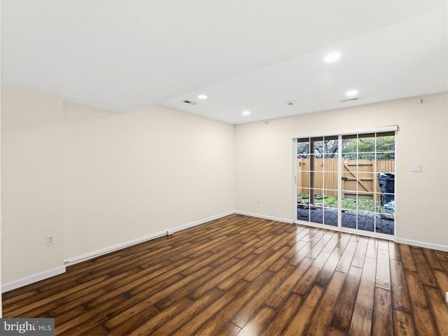 12212 DENSMORE CT, Woodbridge, VA 22192