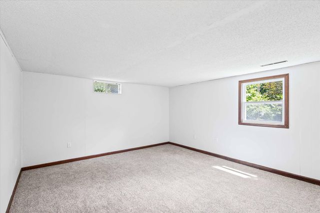 2308 IRIS DR, Columbia, MO 65202