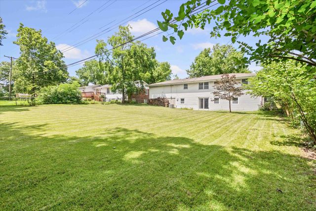 2308 IRIS DR, Columbia, MO 65202