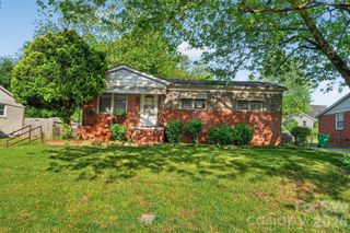 2308 Crestview Drive, Charlotte, NC 28216