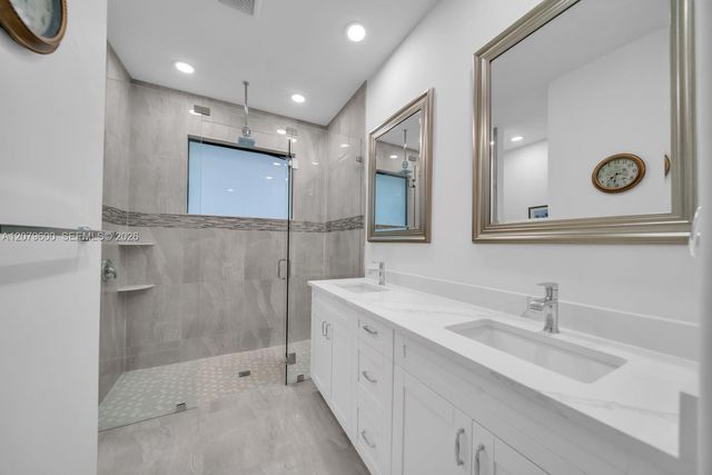 609 Clayton Avenue, Lehigh Acres, FL 33972