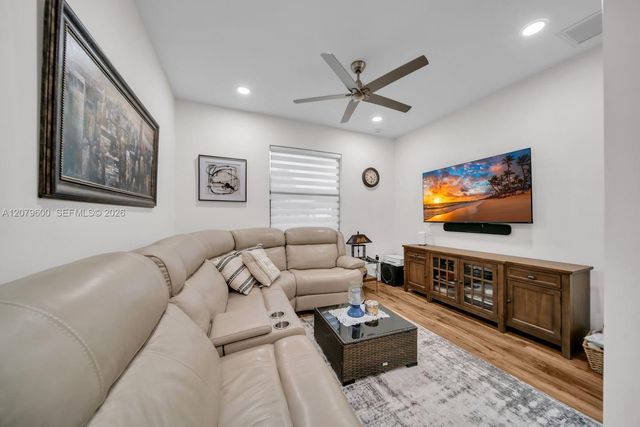 609 Clayton Avenue, Lehigh Acres, FL 33972