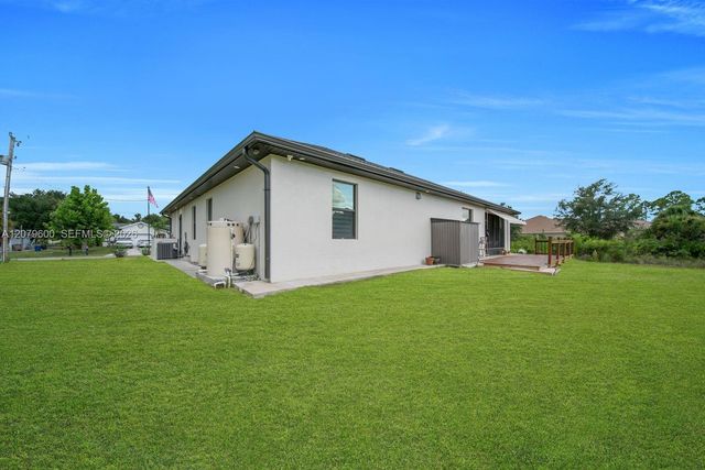 609 Clayton Avenue, Lehigh Acres, FL 33972