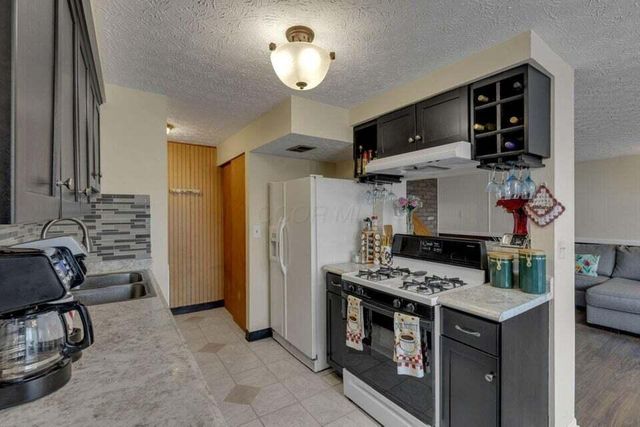 703 Cherry Hollow Road, B, Columbus, OH 43228