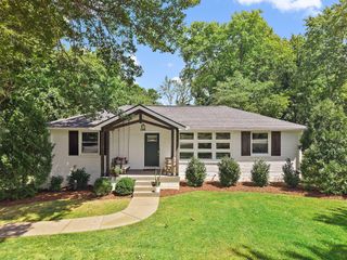 5205 Stallworth DR, Nashville, TN 37220