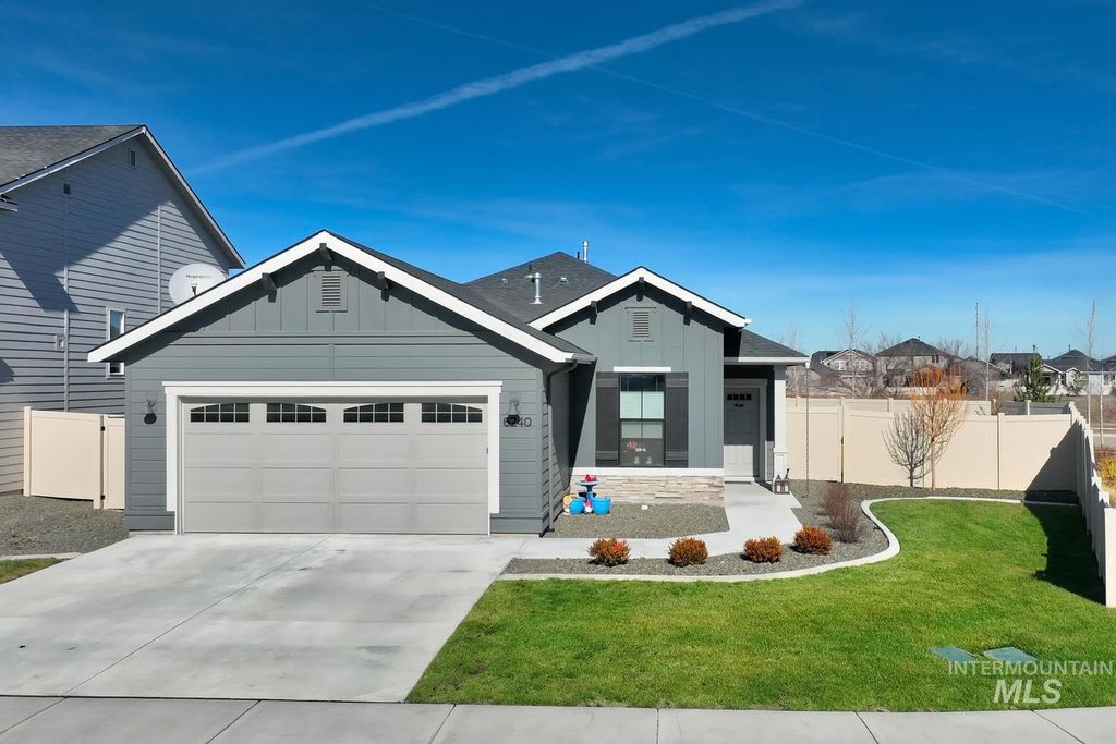 6240 W Black Butte St, Meridian, ID 83646