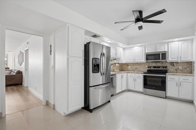 804 Cypress Grove Lane 308, Pompano Beach, FL 33069