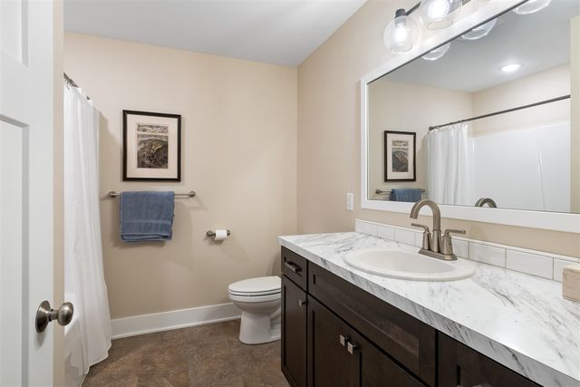 6456 Bentley Drive, Belmont, MI 49306