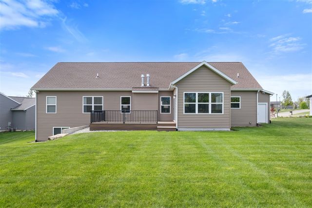 6456 Bentley Drive, Belmont, MI 49306
