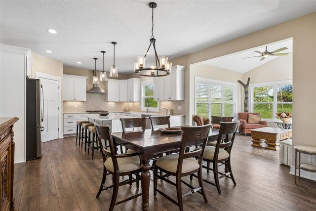 6456 Bentley Drive, Belmont, MI 49306