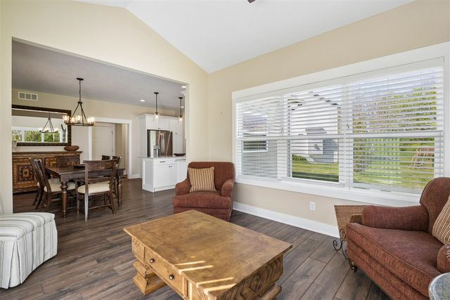 6456 Bentley Drive, Belmont, MI 49306
