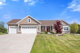 6456 Bentley Drive, Belmont, MI 49306