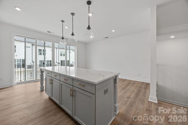 7028 Westrow Avenue, Charlotte, NC 28278