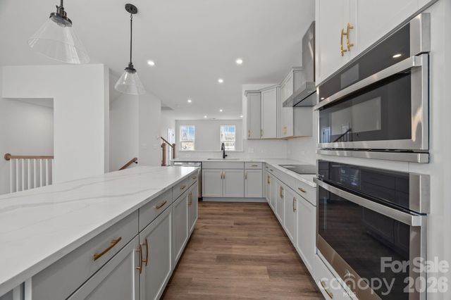 7028 Westrow Avenue, Charlotte, NC 28278