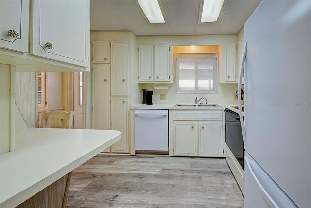 628 CERVINA DRIVE, Venice, FL 34285