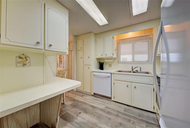 628 CERVINA DRIVE, Venice, FL 34285