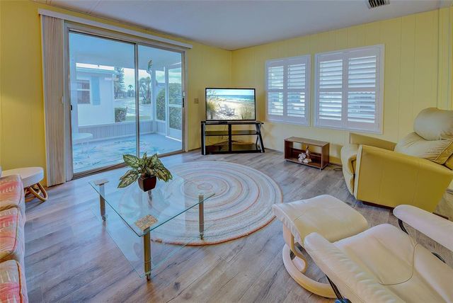 628 CERVINA DRIVE, Venice, FL 34285