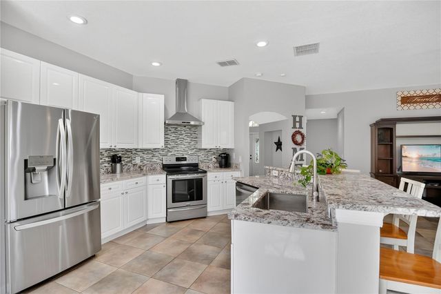 2675 RUNNING SPRINGS LOOP, Oviedo, FL 32765