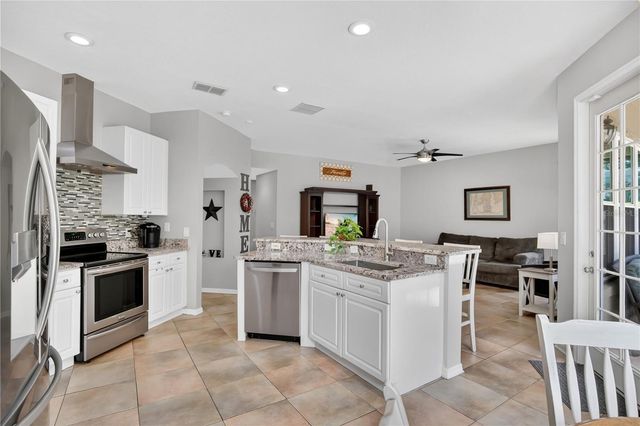 2675 RUNNING SPRINGS LOOP, Oviedo, FL 32765
