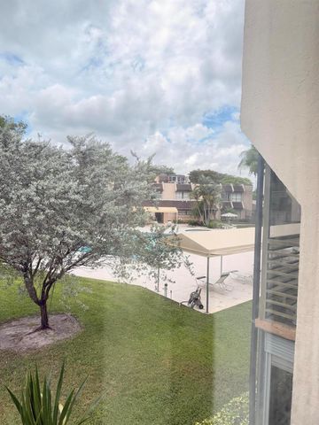 6451 N University Drive Apt 212, Tamarac, FL 33321