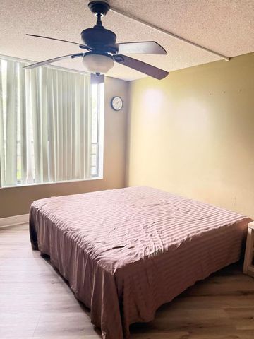 6451 N University Drive Apt 212, Tamarac, FL 33321