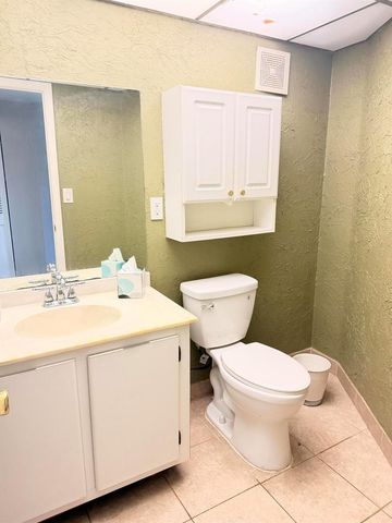 6451 N University Drive Apt 212, Tamarac, FL 33321